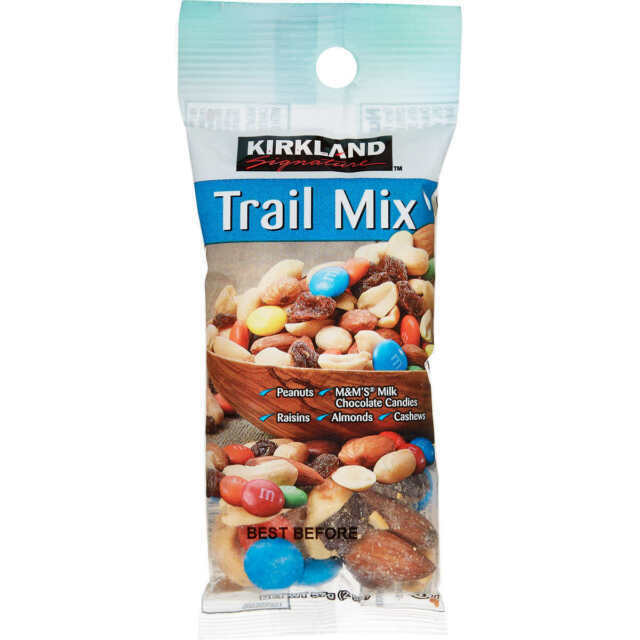 Kirkland Trail Mix Snack Packs 2oz x 7